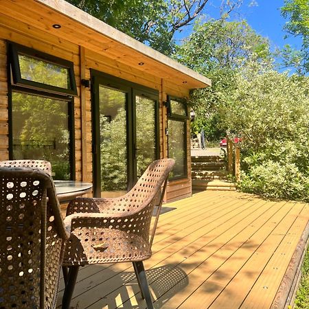 The Mill Lodge Хелстон Экстерьер фото